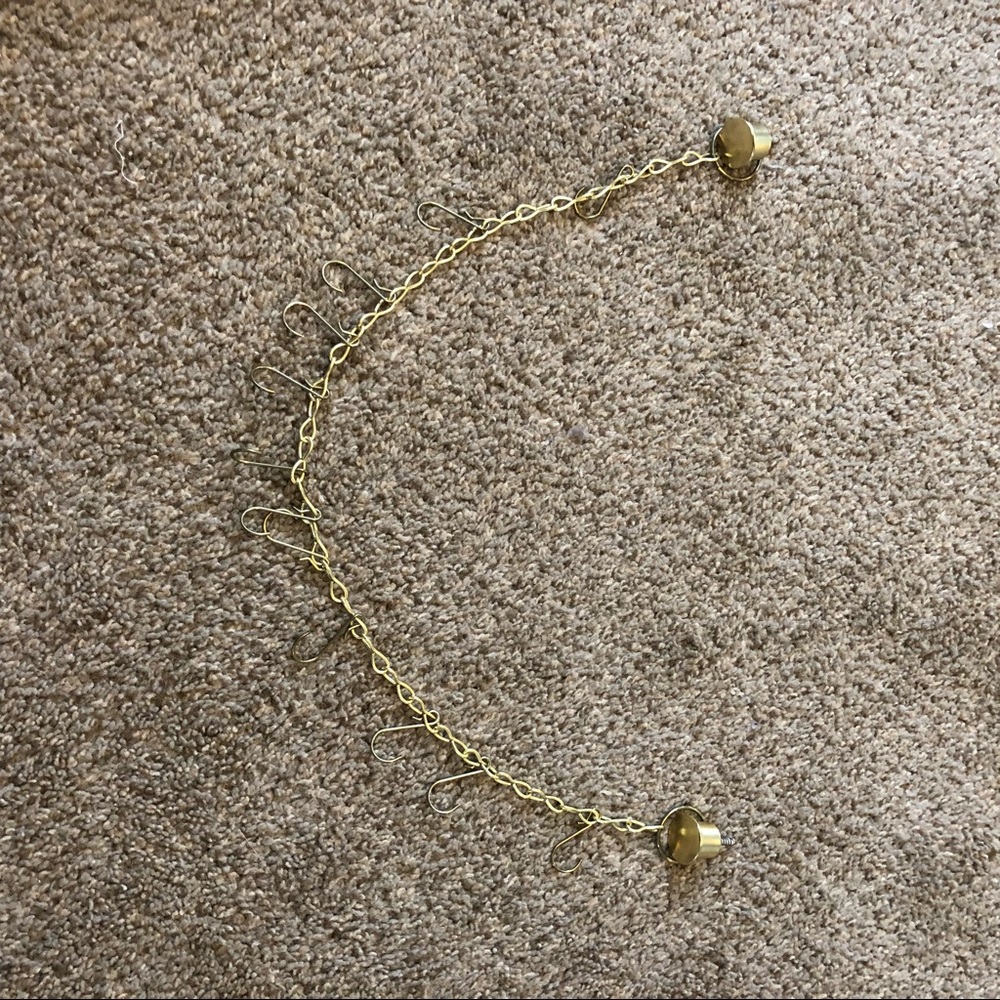 Wall jewelry hanger